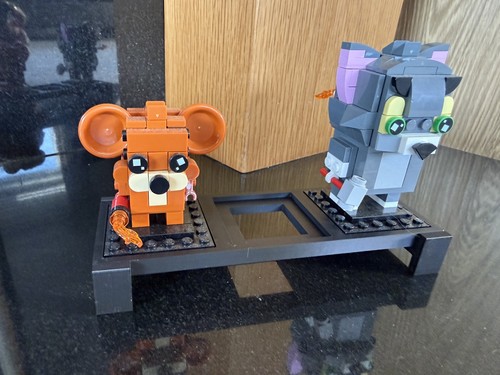 Lego brickheadz display - , stand